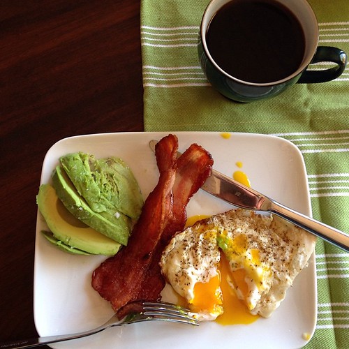 I make better food decisions, the rest of the day, when i eat a good breakfast. Crispy, runny local egg. #keto #breakfast #primal #paleo #keepingitreal