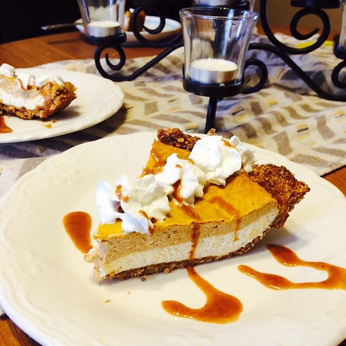 Would you believe this is on plan? Low carb pumpkin pie cheesecake #lowcarb #foodie #beachbody #fitfam #mirin #pie #keto #thm