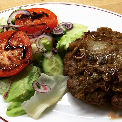 #hamburger #salad #weightloss #weightlossexpert #weightlossexpertguide #weightlossexpertguide.com #diet #keto #ketogenic#diet  #lchf #lowcarb #paleo #dinner #lunch #leftovers #plainandsimple #nofancystuff #ilovefood #ihatediet #qualityfood