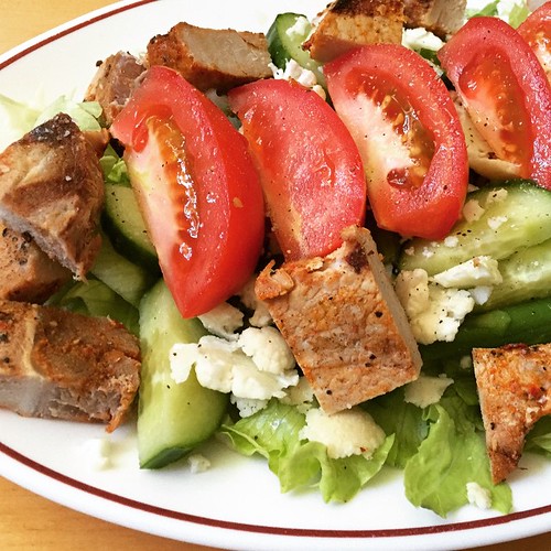 #BIQ#pork#chop #salad #weightloss  #weightlossexpert #weightlossexpertguide #weightlossexpertguide.com #diet #keto #ketogenic#diet  #lchf #lowcarb #paleo #dinner #lunch #leftovers #plainandsimple #nofancystuff #ilovefood #ihatediet #qualityfood #fitness #