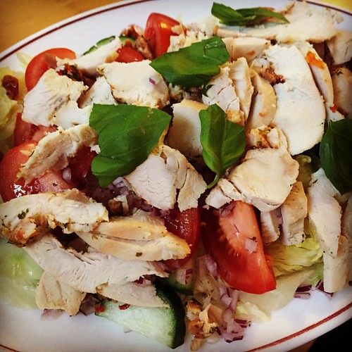 #turkey#salad #weightloss  #weightlossexpert #weightlossexpertguide #weightlossexpertguide.com #diet #keto #ketogenic#diet  #lchf #lowcarb #paleo #dinner #lunch #plainandsimple #eatclean #nofancystuff #ilovefood #ihatediet #qualityfood #fitness #health #i