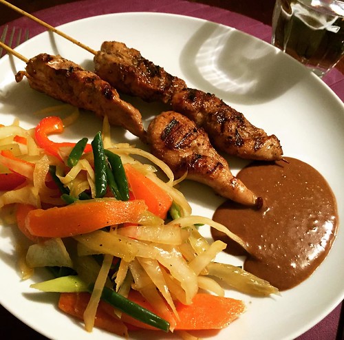 #chickensatay #satay #peanutsauce #weightloss  #weightlossexpert #weightlossexpertguide #weightlossexpertguide.com #diet #keto #ketogenicdiet  #lchf #lowcarb #paleo #dinner #lunch #plainandsimple #eatclean #nofancystuff #ilovefood #ihatediet #qualityfood