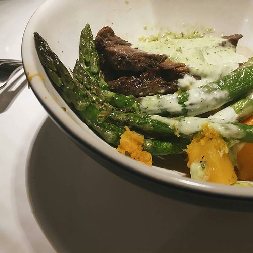 Thank you to @lo_alatriste for letting us use the picture she took of Dinner last night, Steak with Green Goddess Dressing Asparagus and Roasted Butternut Squash. #PrimalOrganic is Miami’s top healthy meal plan and low-carb diet delivery service. Each mea