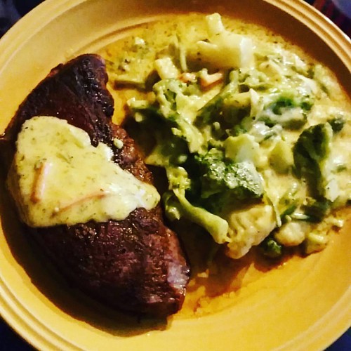 #dinnertime! Steak with cheesy Normandy #veggie mix a great keto end to a great keto day! #beef #meat #cow #iloveketo #ketogenicdiet #ketolifestyle #lchf #lowcarbhighfat #superlowcarb #ultralowcarb #iloveatkins #atkinsdiet #lowcarbliving #healthy #foody #