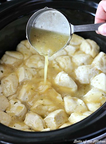 SLOW COOKER CHICKEN AND DUMPLINGS SUPER EASY!