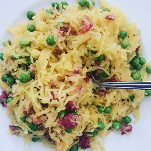 Spaghetti squash. Bacon. Peas. Parmesan. Pepper. Not your typical carbonara but still damn good. #spaghettisquash #thefooditude #foodie #bacon #everythingisbetterwithbacon #peas #fridaylunch #goodfriday #keto #healthyish