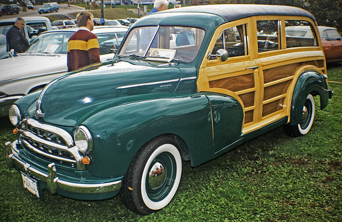 1955 Morris-Oxford Woodie: Haliburton Fall Festival Antique Car Show, October 2009