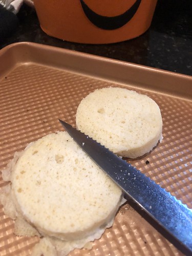 Keto english muffin.  1 egg white, 4tbsp almond flour, 1 table spoon ghee or butter, pinch of sea salt.  1/2 tsp baking powder.  Melt butter in a mug.  Mix ingredients and let thicken a minute.  Cook 90 seconds in microwave.  Then put in toaster to crisp.