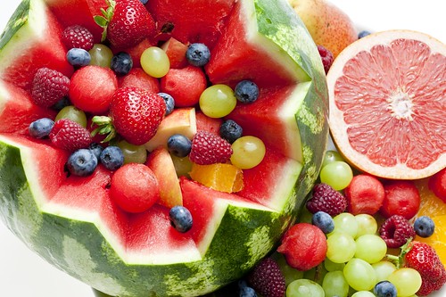 Can You Eat Fruit on a Low-Carb Diet? It Depends