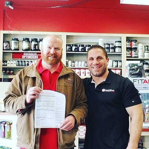 Eating nearly 300g of carbs a day, Mark dropped 3.7 lbs of fat in less than 10 days! He and his wife are working together to support each other in their efforts to improve their body composition. Get your spouse on board and come in for custom meal plan a