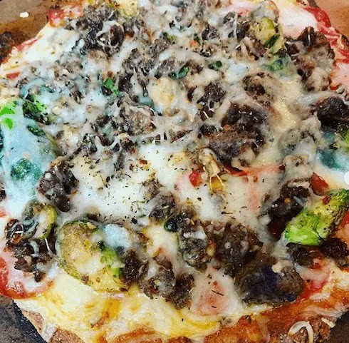 KETO CAULIFLOWER PIZZA