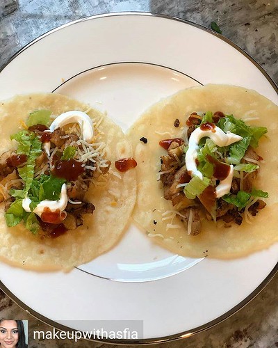 Reposted from @makeupwithasfia - Taco Tuesday     Easy ✅ Quick ✅ Deelish ✅ #keto #ketomeals #ketobreakfast #ketodiet #ketotransformation #ketoweightloss #ketorecipes #ketomealprep #ketodesserts #tacotuesd