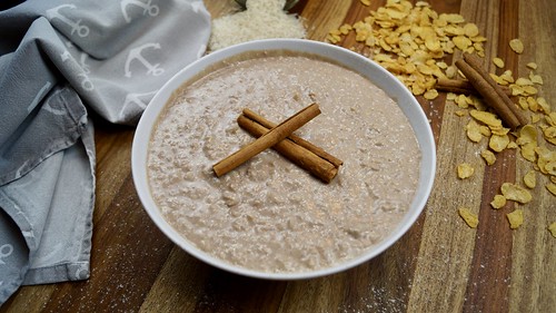 Low-Carb Rice Pudding with cinnamon