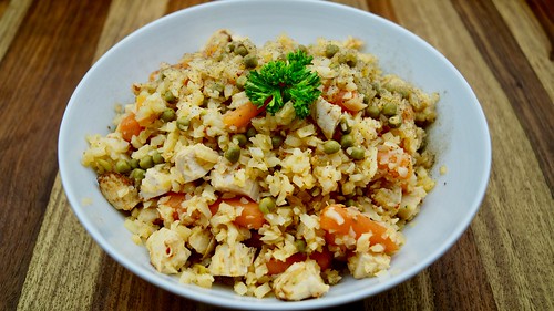 Low-Carb Fried Rice with carrots