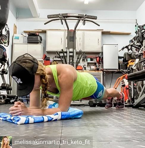 Credit to @melissakinmartin_tri_keto_fit : Plank Tips and Day 20 Accountability 10.5 minutes . The plank challenge is changing my in many ways! . Planks are incredibly popular but very few know how efficient they can be. A 10-minute plank workout every da