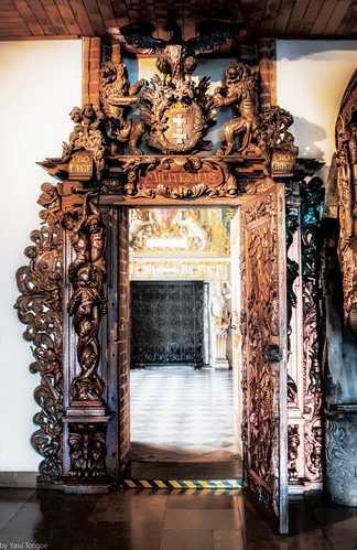 Details of doorway woodwork in the Gdańsk Main Town Hall on the Royal Route, Gdańsk, Poland.  789-Editb