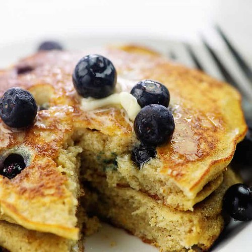 keto blueberry pancakes