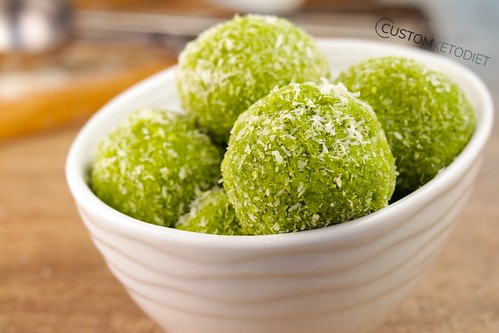 2 Coconut Matcha Fat Bombs