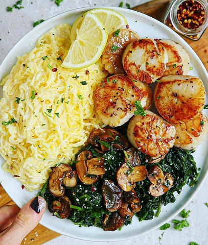 SEARED HONEY PAPRIKA SCALLOPS, DAIRY FREE SPAGHETTI SQUASH ALFREDO AND GARLICKY SPINACH AND MUSHROOMS