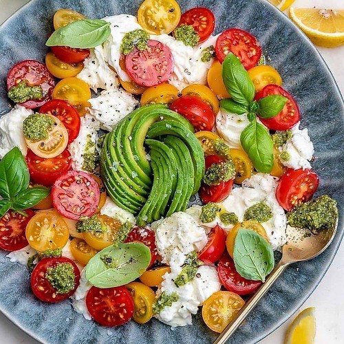 Avocado Caprese Salad