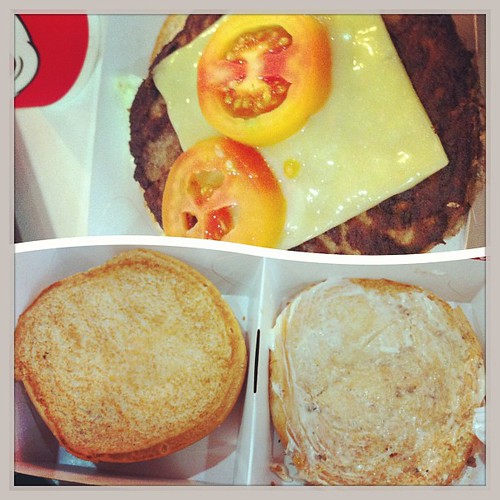 #Keto at Jollibee? Challenge accepted. Top: Champ w/o ketchup. I can eat tomato, cheese, patty, lettuce and mayo. Bottom: the aftermath. #food