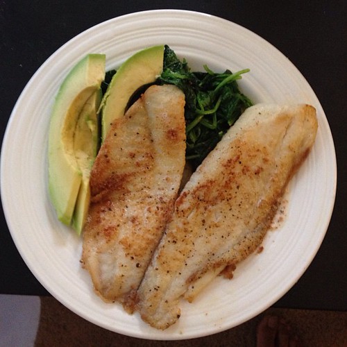 Tilapia spinash avocado #keto #ketosis #food #diet #spinash #tilapia #abs #atkins