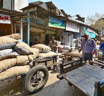 India - Gujarat - Ahmedabad - Market - 26