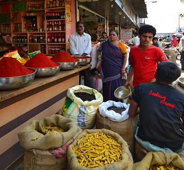 India - Gujarat - Ahmedabad - Market - 18