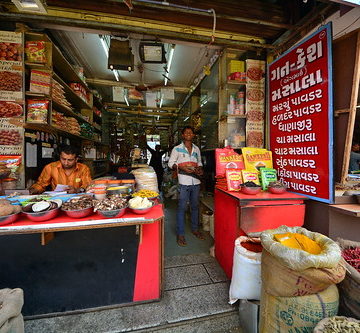 India - Gujarat - Ahmedabad - Market - Grocery - 17