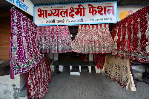 India - Gujarat - Ahmedabad - Clothes Shop - Sarong - 34