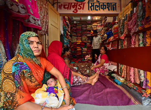 India - Gujarat - Ahmedabad - Clothes Shop - 36