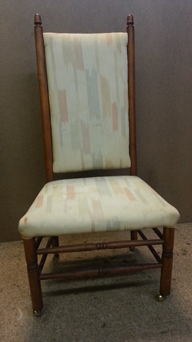 Side wooden chair (before).