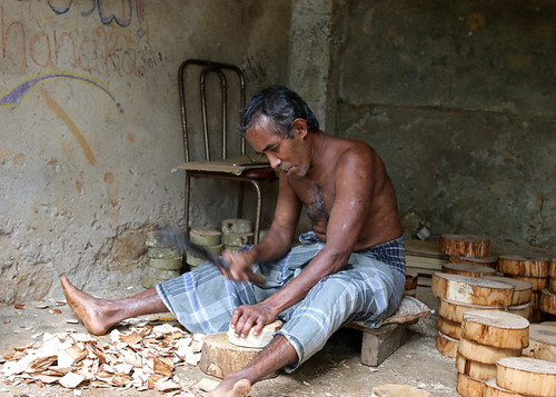 Making Lacware Pots (IMG_1824b)