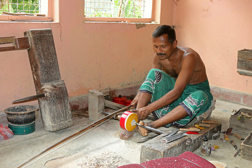 Making Lacware Pots (IMG_1811b)