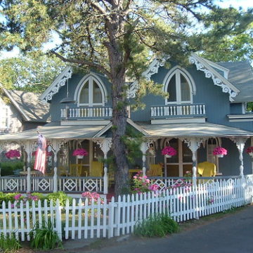 blue methodist camp cottage in oak bluffs