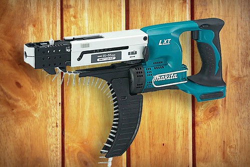 Makita XRF02Z 18V LXT Lithium-Ion Cordless Autofeed Screwdriver Review