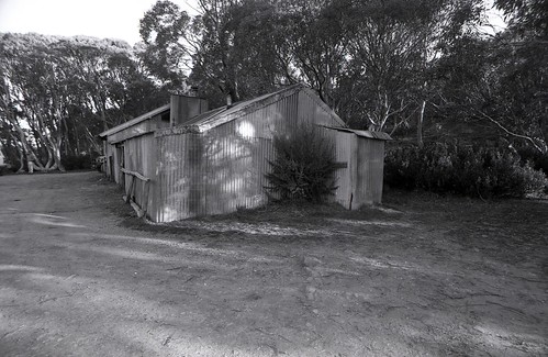 Bluff Hut, The Bluff. 1994  Alpine huts 1994, sheet 02 0050