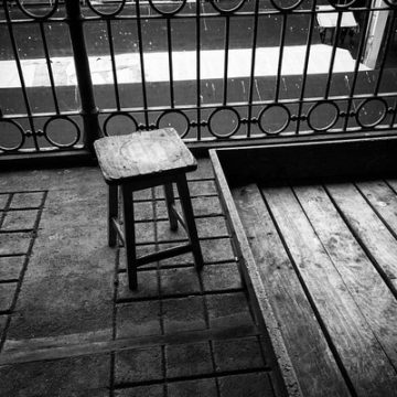 Wooden chair & tray