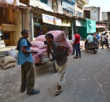 India - Gujarat - Ahmedabad - Streetlife - Market - 47