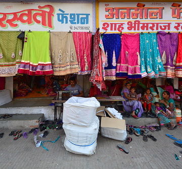 India - Gujarat - Ahmedabad - Fashion Shop - 57