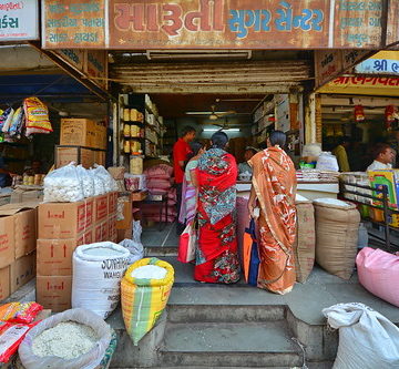 India - Gujarat - Ahmedabad - Food Stores - 40