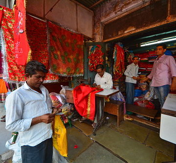 India - Gujarat - Ahmedabad - Fashion Shop - 59