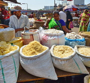 India - Gujarat - Ahmedabad - Streetlife - Food Stores - 34