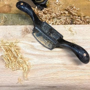 This Stanley no. 80 remains my favorite woodworking tool. My ham handed planing caused bad tear out around that gnarly knot but the cabinet scraper made short work of it #handtoolthursday #woodworking #80❤️