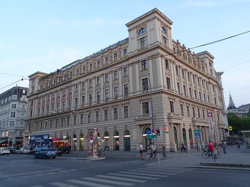 Wien, 1. Bezirk (the art of very historic palace buildings at the core of downtown Vienna), Schottengasse/Universitätsring (Palais Ephrussi)