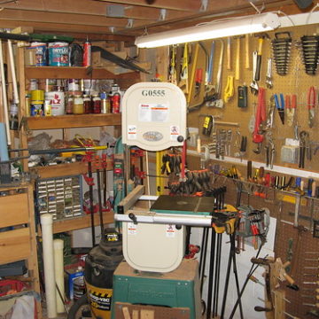 Bandsaw, and wall-o-tools