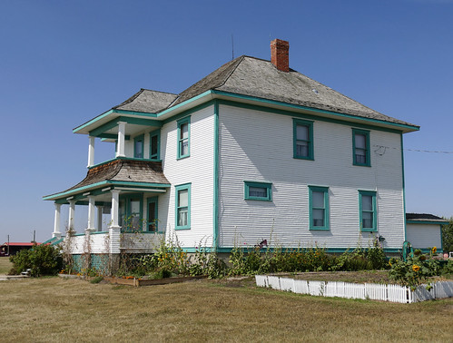 The Long house, Pioneer Acres