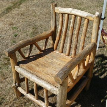 P1020732 wooden chair