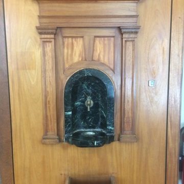 Burlington Savings Bank (1900) – interior drinking fountain