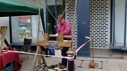 Bodger Demonstrates Traditional Wood-Turning in Stafford Town Square (video)